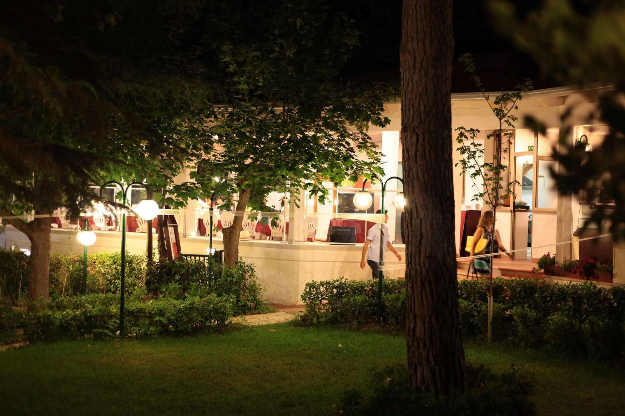 Casa Ferretti Di Ferretti Village ซิลวี มารีน่า ภายนอก รูปภาพ